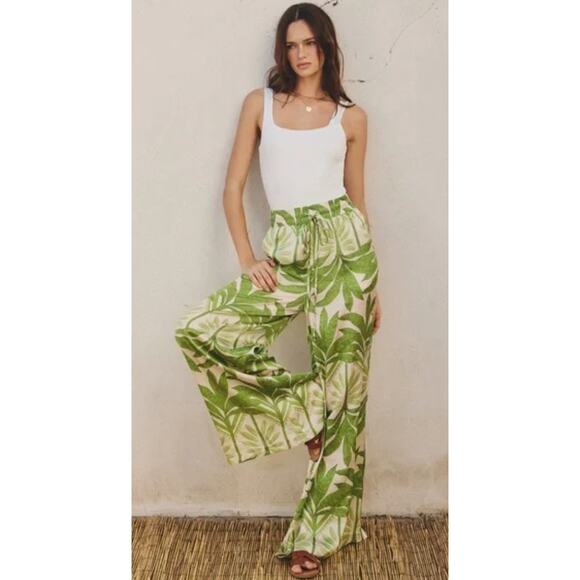 NWT Feels Like Sunshine Wide Leg Satin Pull On Pants Sz M Tropical Resort Beachy - Picture 4 of 10